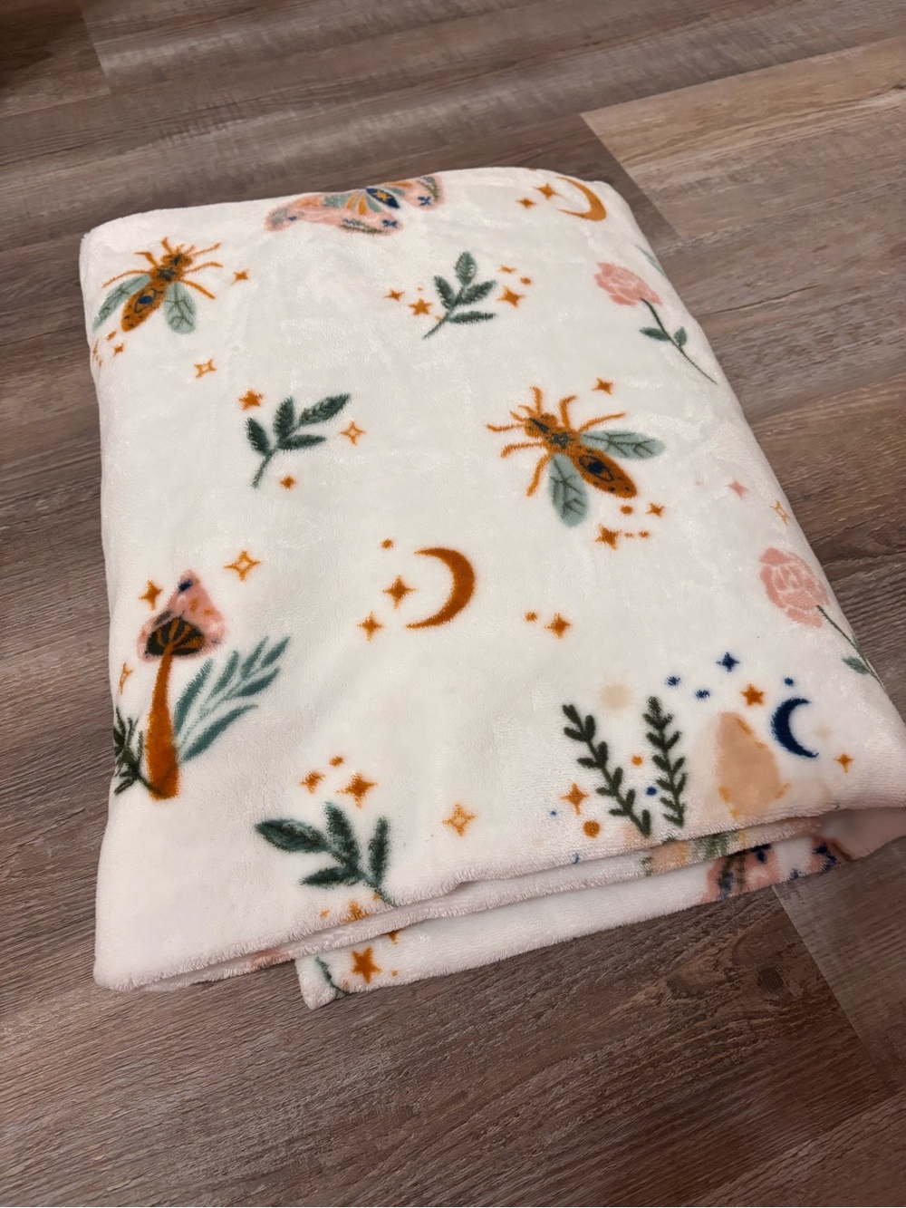 Cream Plush Throw with Celestial & Floral Motif